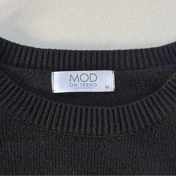 Mod on Trend Black Sweater with Sequin Fringe Medium Cowgirl Southern Glitter - Picture 2 of 7